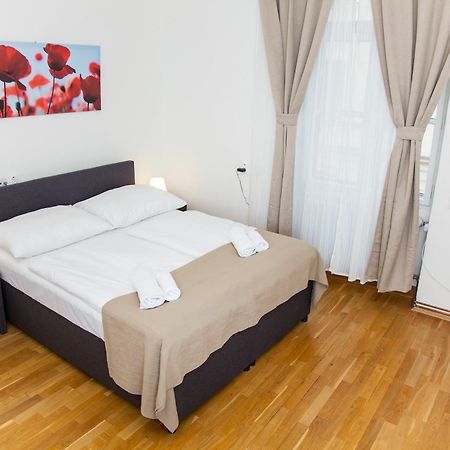 Welcome Apartment On Rybna プラハ エクステリア 写真